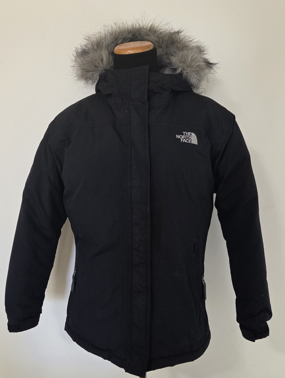The North Face Girls Black  Parka with Faux Fur Trim Size XL